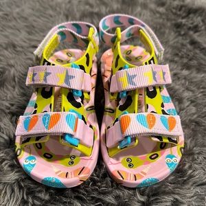 New never worn Mini Melissa multicolored toddler sandals size 8